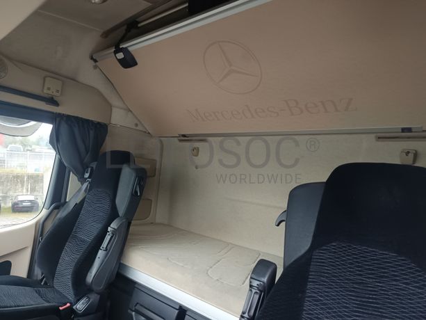 Mercedes-Benz 1845 · Ano 2014