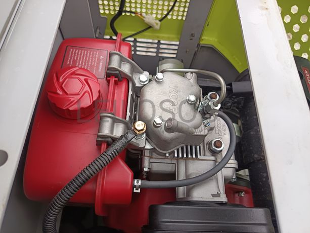 Mini Giratória Infront YFE12 · Ano 2025