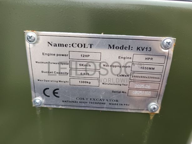 Mini Giratória Colt KV13 · Ano 2025