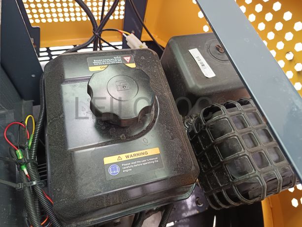 Mini Giratória Star Vox SV-ME12 · Ano 2025