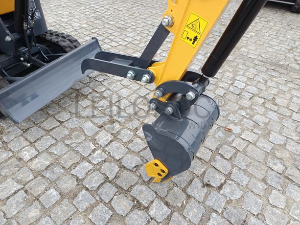 Mini Giratória Star Vox SV-ME12 · Ano 2025