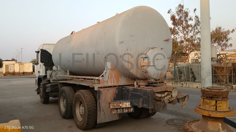 Auto-Tanques de Água 18 M3 VOLVO FM 12 6*4