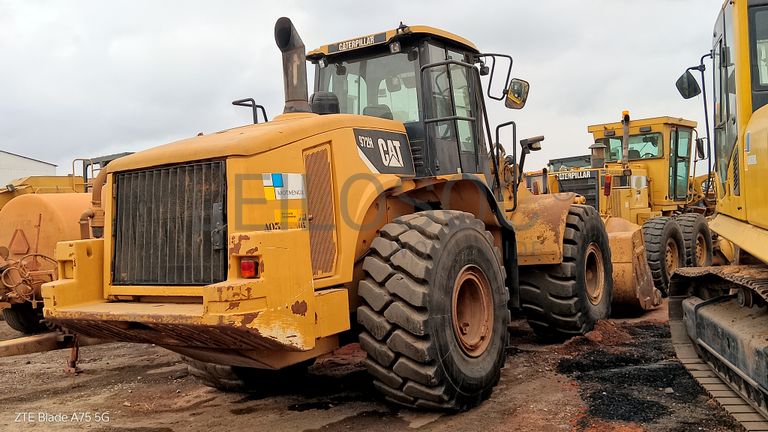 Pás Carregadoras de Pneus 25 T CATERPILLAR 972 H