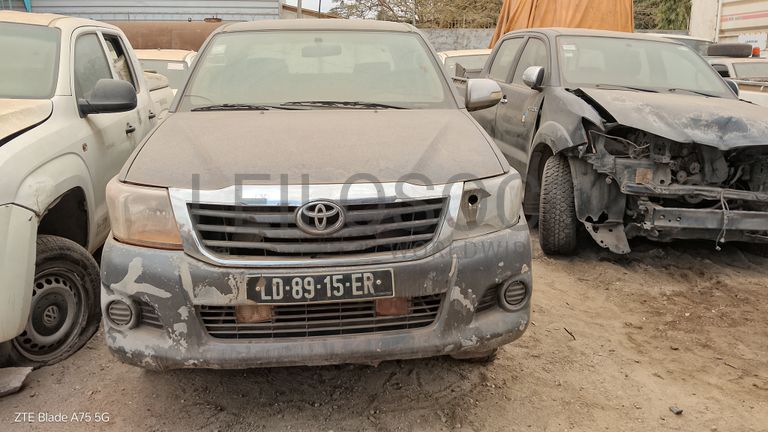 5 FORD RANGER  e 1 FORD ESCAPE