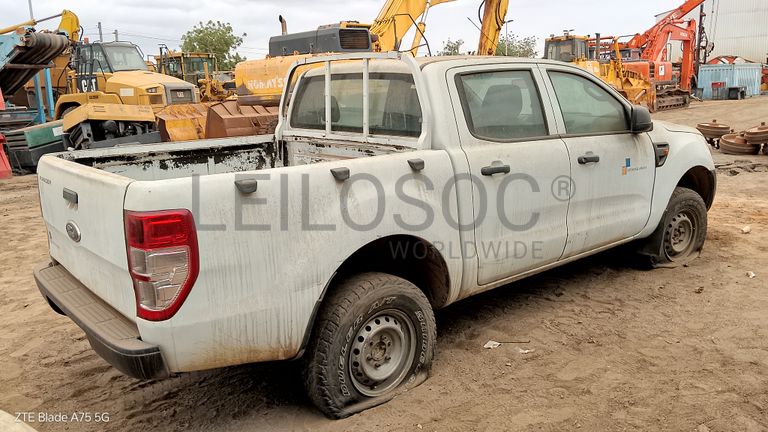 5 FORD RANGER  e 1 FORD ESCAPE