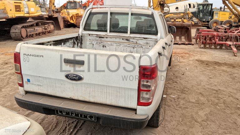 5 FORD RANGER  e 1 FORD ESCAPE