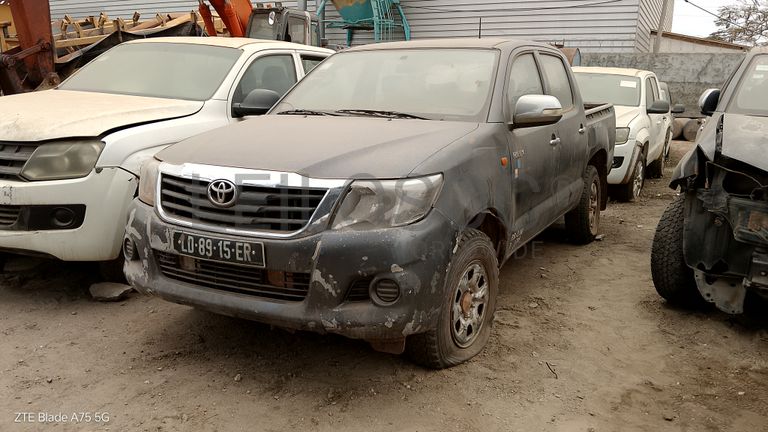 5 FORD RANGER  e 1 FORD ESCAPE