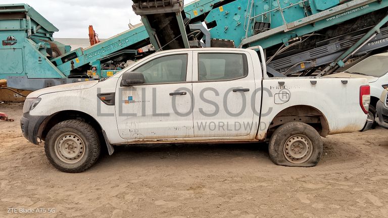 5 FORD RANGER  e 1 FORD ESCAPE