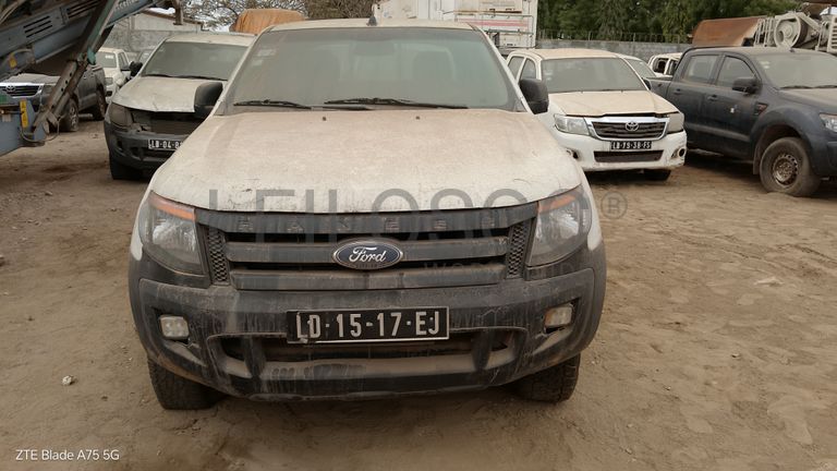 5 FORD RANGER  e 1 FORD ESCAPE