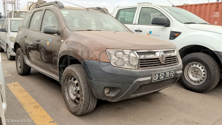 3 RENAULT DUSTER