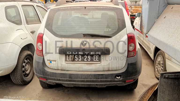 3 RENAULT DUSTER