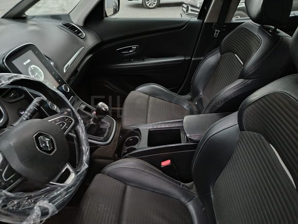 Renault Grand Scénic · Ano 2018