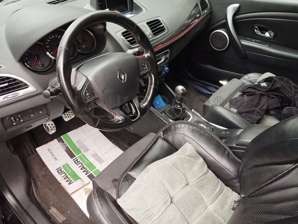 Renault Megane 3 Sport Tourer 1.5 DCi · Ano 2012