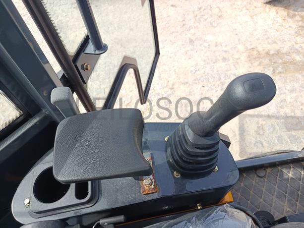 Mini Giratória Infront YFE16 · Ano 2022