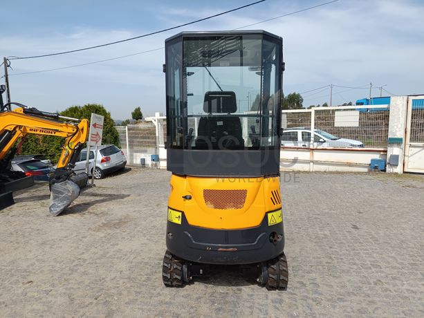 Mini Giratória Infront YFE16 · Ano 2022