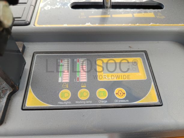 Mini Giratória Infront YFE20 · Ano 2023