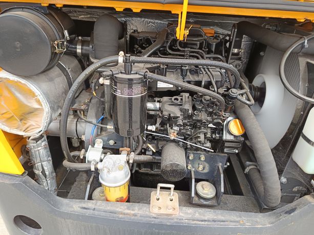 Mini Giratória Infront YFE20 · Ano 2023