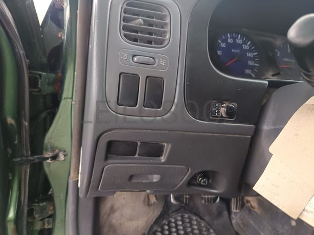 Nissan Pick UP 2.5 TD 4WD · Ano 2000