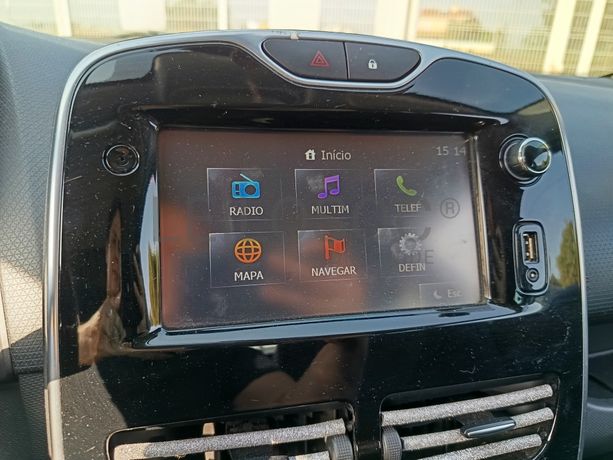 Renault Clio · Ano 2015