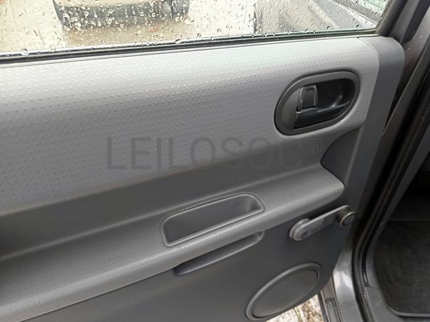 Mitsubishi Colt · Ano 2007