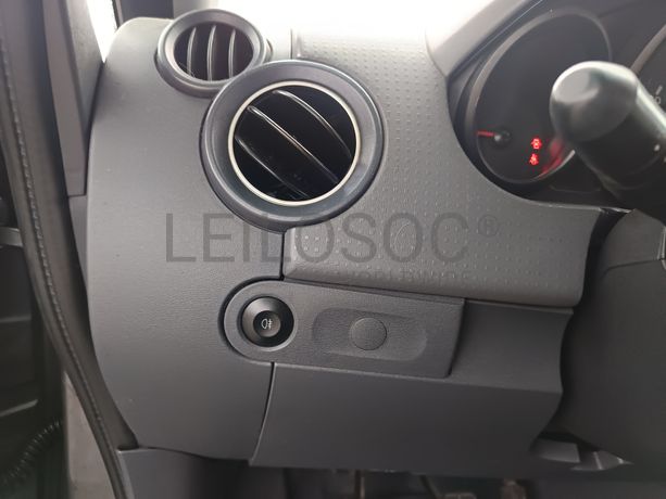 Mitsubishi Colt · Ano 2007