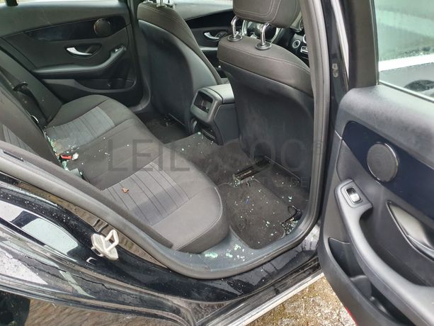 Mercedes-Benz C220 · Ano 2016