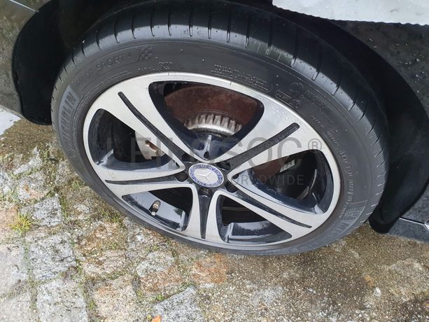 Mercedes-Benz C220 · Ano 2016