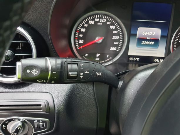 Mercedes-Benz C220 · Ano 2016