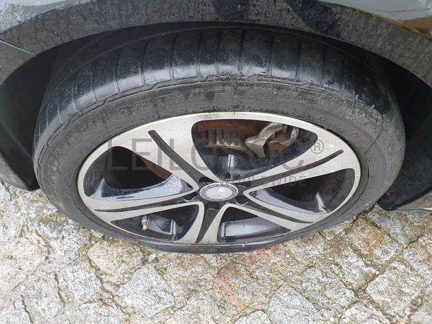 Mercedes-Benz C220 · Ano 2016