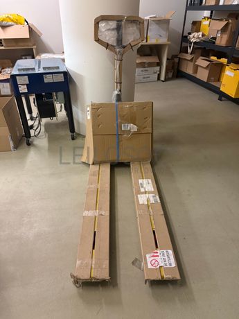 YALE Pallet Mover with Digital Scales (Model 1100)