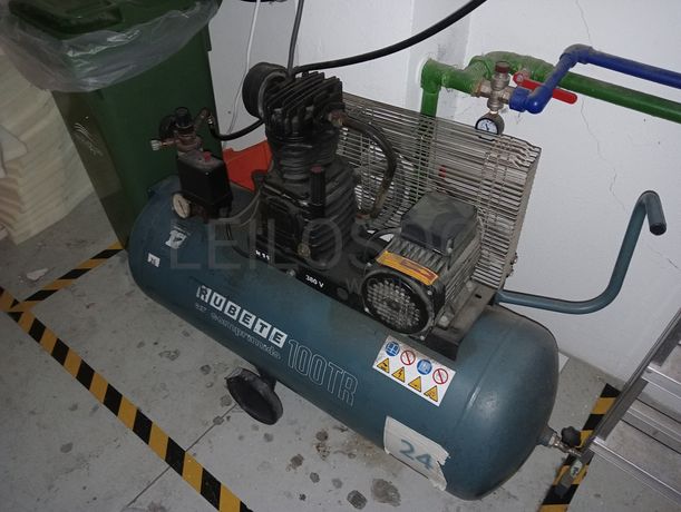 Equipamentos para a Indústria Têxtil · Escritório