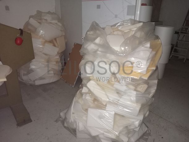 Equipamentos para a Indústria Têxtil · Escritório