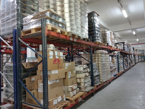 Estantes Industriais · Stock