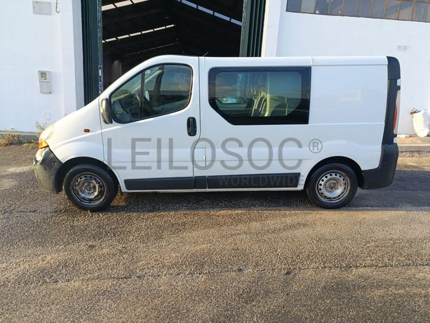 Renault Trafic · Ano 2006