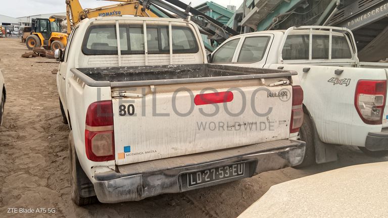 2 TOYOTA HILUX 4*4 CD STD 5L