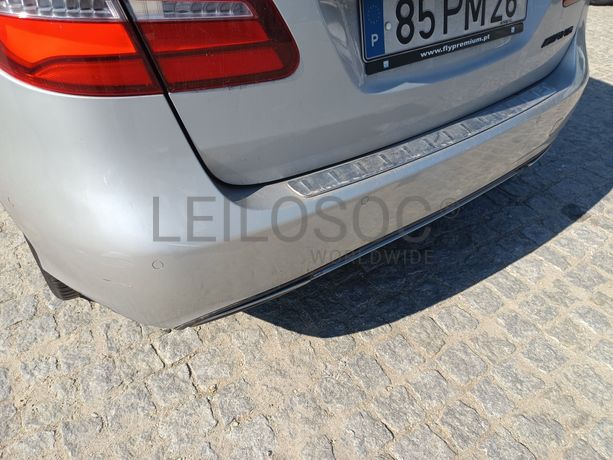 Mercedes-Benz B180 · Ano 2015
