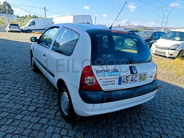 Renault Clio · Ano 2005