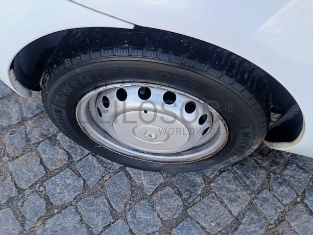 Renault Clio · Ano 2005