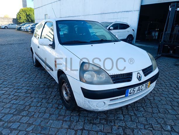 Renault Clio · Ano 2005
