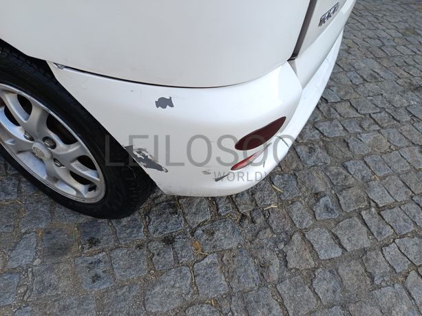 Toyota Yaris · Ano 2002