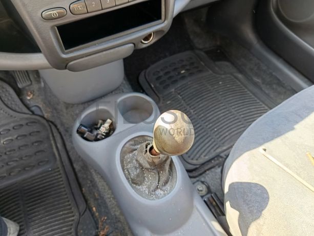 Toyota Yaris · Ano 2003