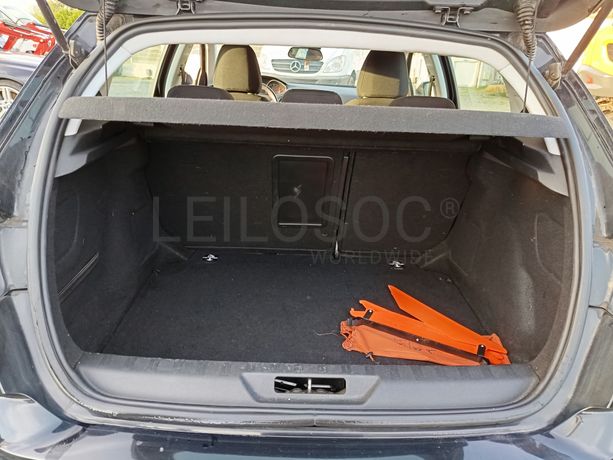 Peugeot 308 1.6 BlueHDi · Ano 2016