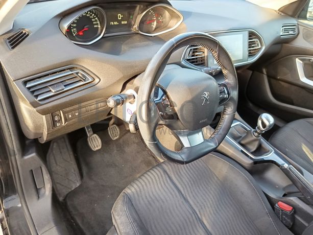 Peugeot 308 1.6 BlueHDi · Ano 2016