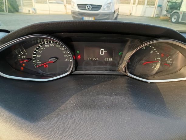 Peugeot 308 1.6 BlueHDi · Ano 2016