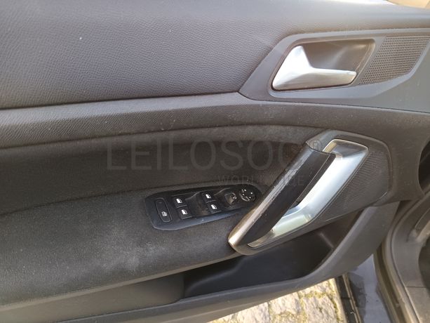 Peugeot 308 1.6 BlueHDi · Ano 2016