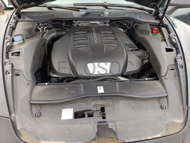 Porsche Cayenne S · Ano 2013