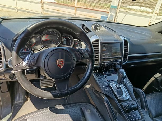 Porsche Cayenne S · Ano 2013
