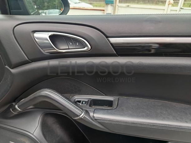 Porsche Cayenne S · Ano 2013