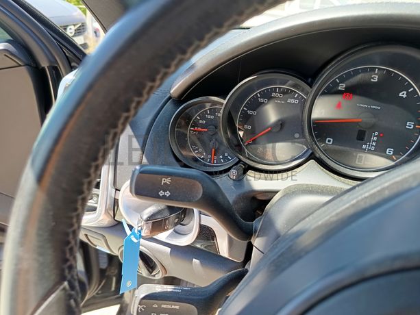 Porsche Cayenne S · Ano 2013