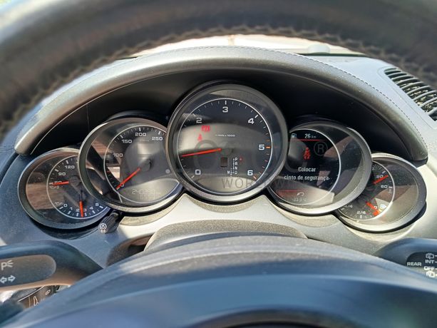 Porsche Cayenne S · Ano 2013